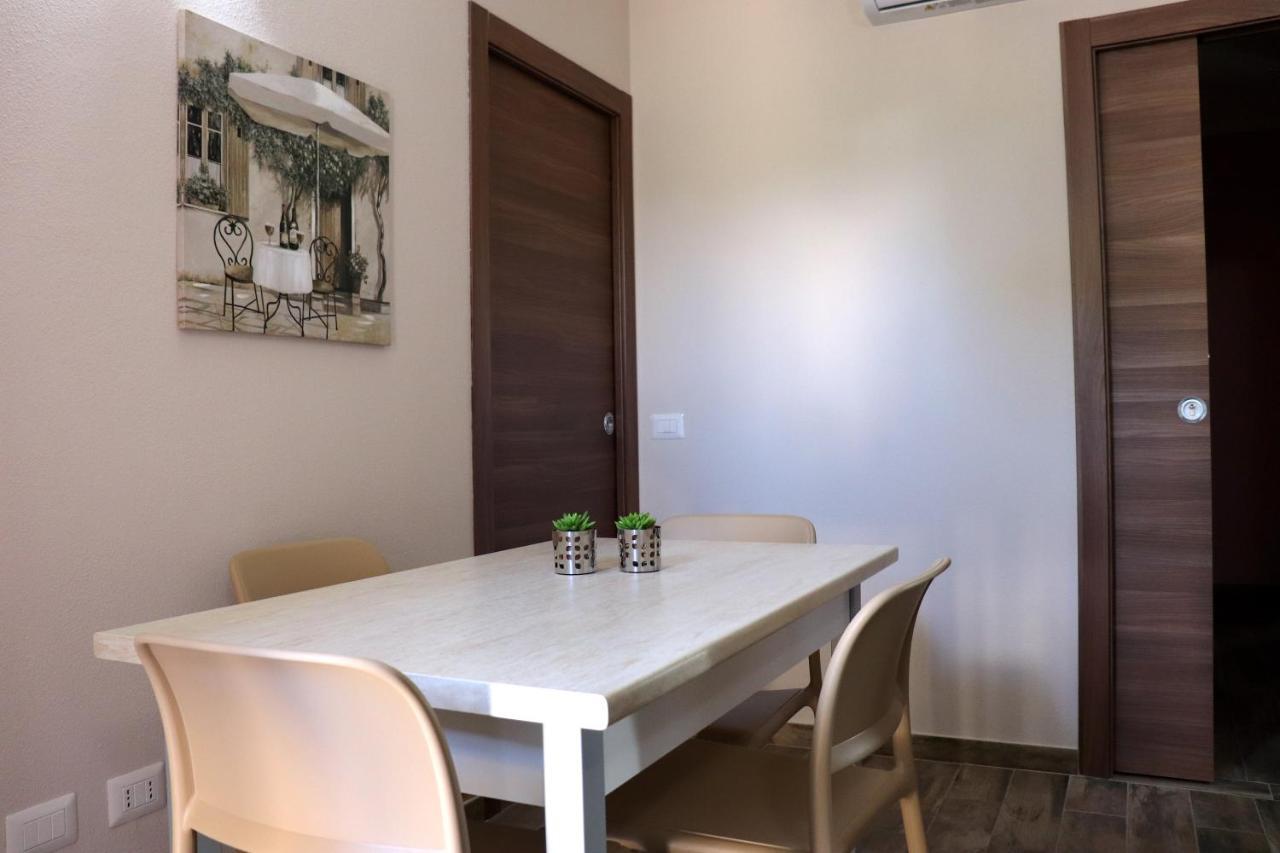 13 Garden Rooms Olbia Exterior foto